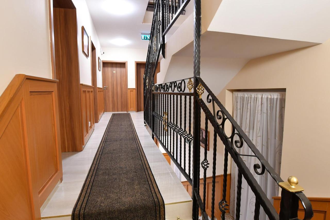 Barbakan 3*